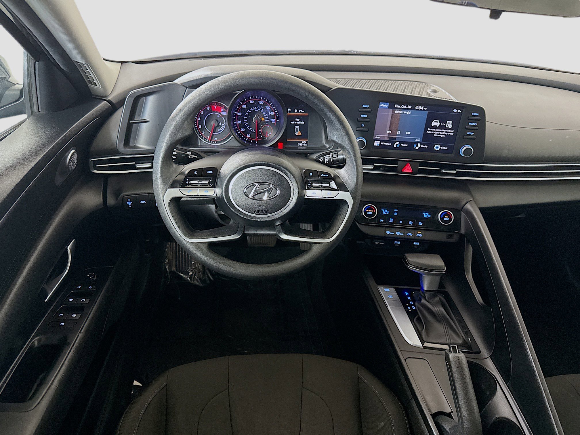 Used 2023 Hyundai Elantra SEL image 17