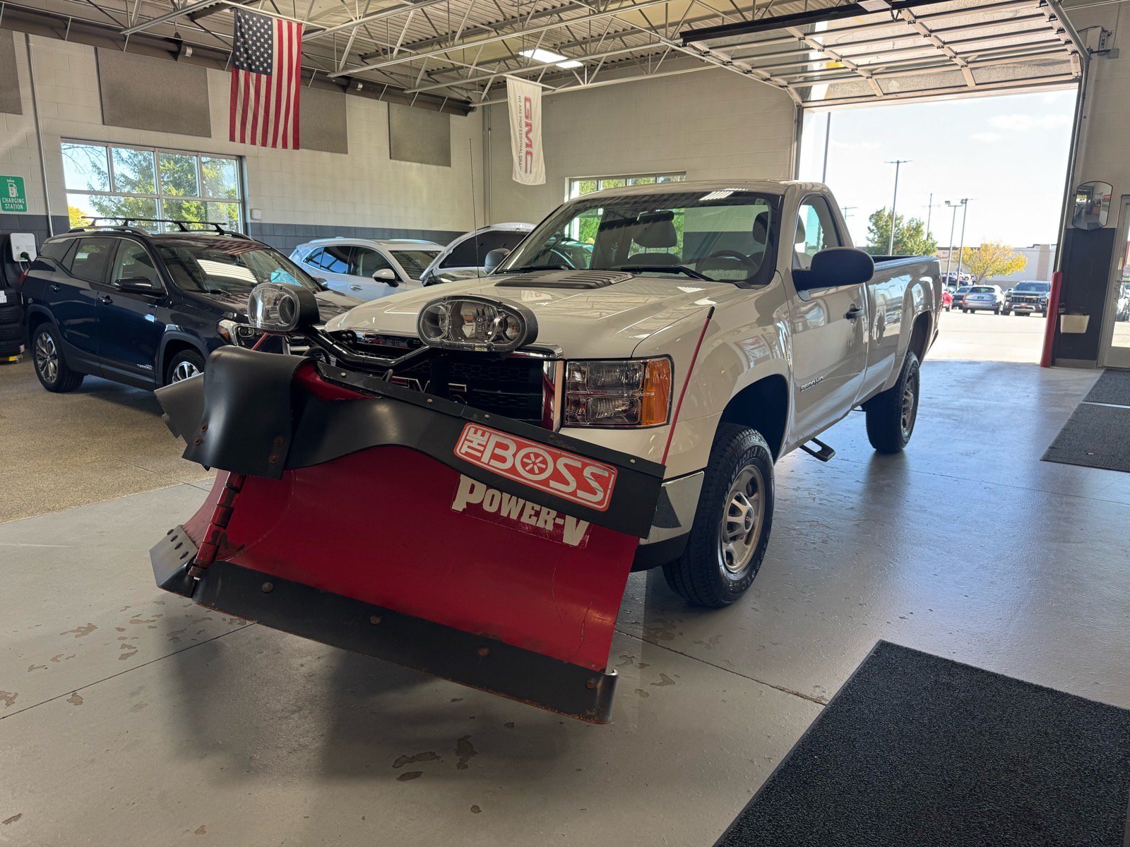Used 2012 GMC Sierra 2500 W/T w/ Snow Plow Prep Package AWD/4WD image 4