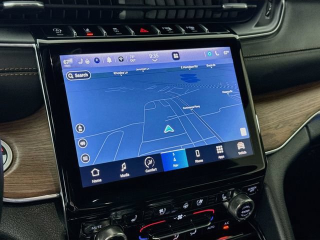 Used 2023 Jeep Grand Cherokee Summit w/ Adv Protech Group IV AWD/4WD image 13