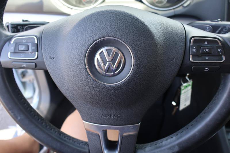 Used 2011 Volkswagen Golf TDI FWD image 19