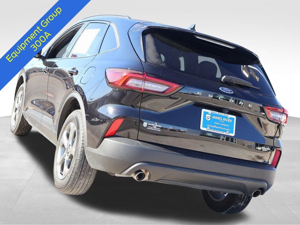 Certified 2025 Ford Escape ST-Line image 4