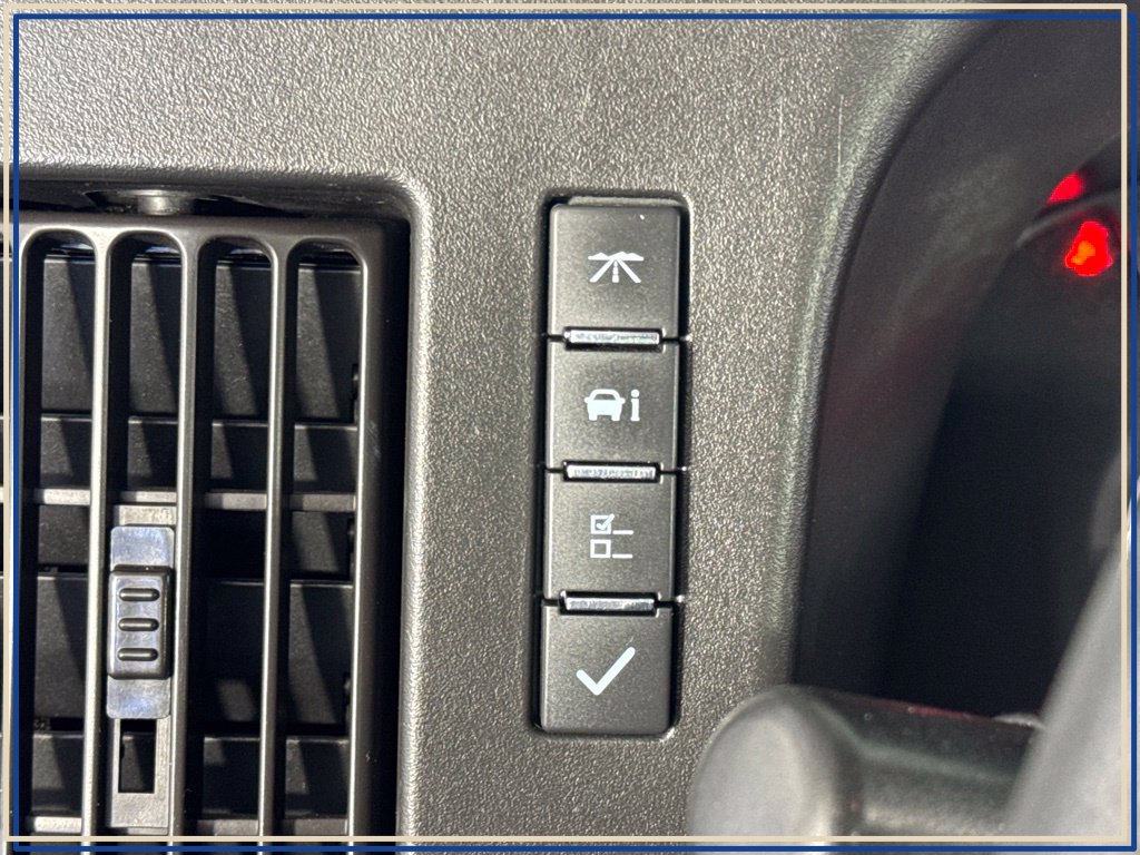 Used 2020 GMC Savana 2500 w/ Driver Convenience Package RWD image 21