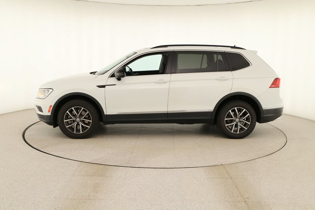 Used 2018 Volkswagen Tiguan SE w/ Panoramic Sunroof Package AWD/4WD image 2