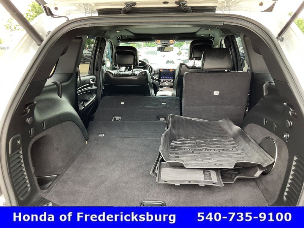 Used 2019 Jeep Grand Cherokee Overland AWD/4WD image 28