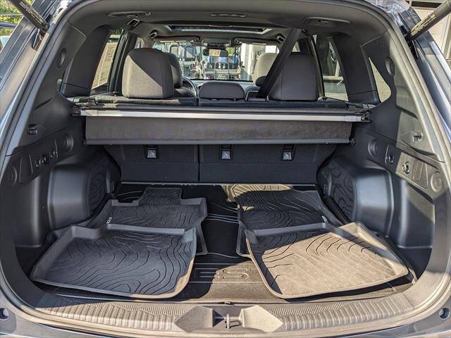 Used 2025 Subaru Forester Premium AWD/4WD image 16