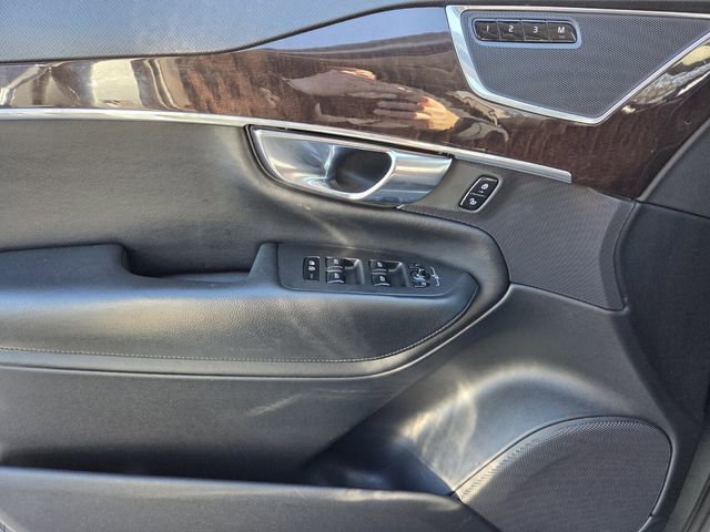 Used 2019 Volvo XC90 T5 Momentum w/ Protection Package Premier image 29