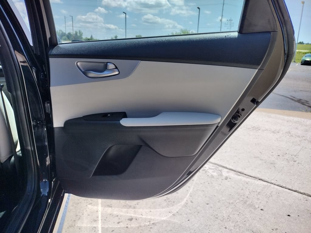Used 2023 Kia Forte LXS FWD image 19