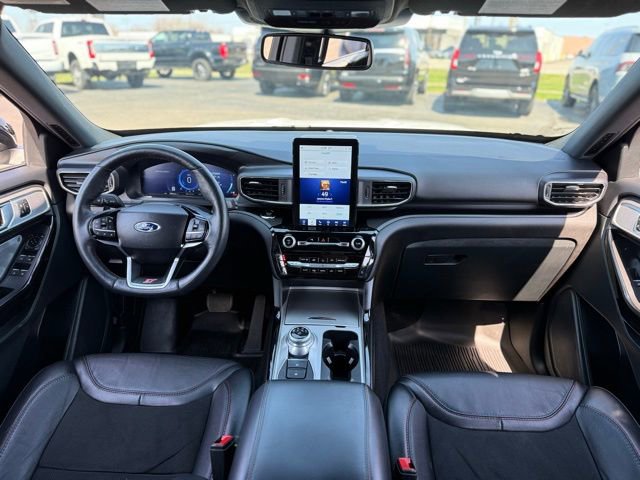Used 2024 Ford Explorer ST w/ Equipment Group 401A image 2