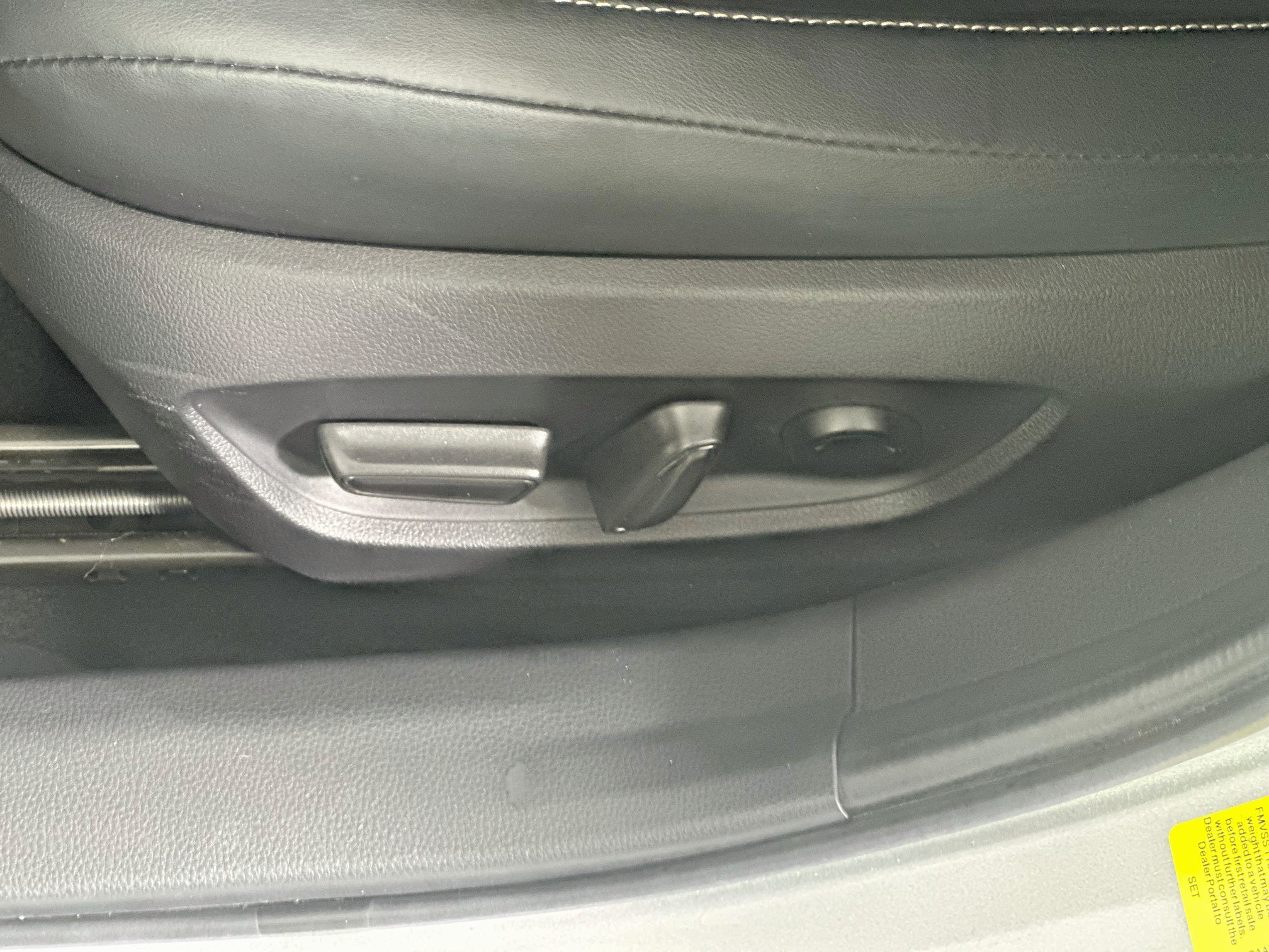 Certified 2023 Toyota Prius XLE FWD image 13