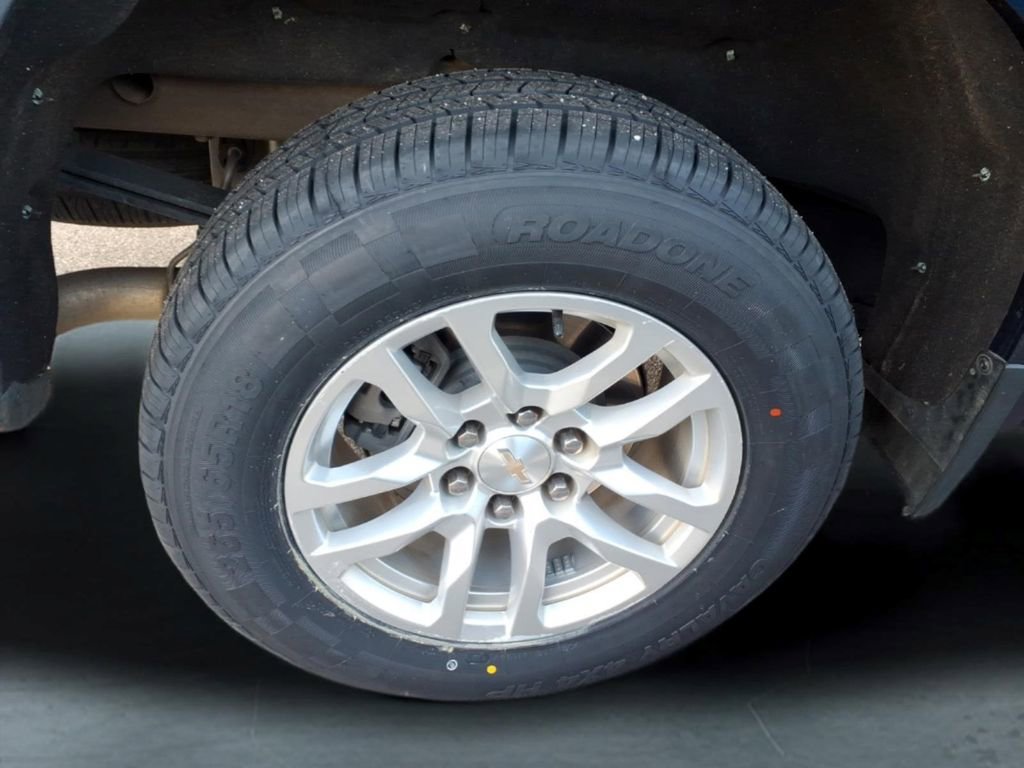Used 2021 Chevrolet Silverado 1500 LT AWD/4WD image 16