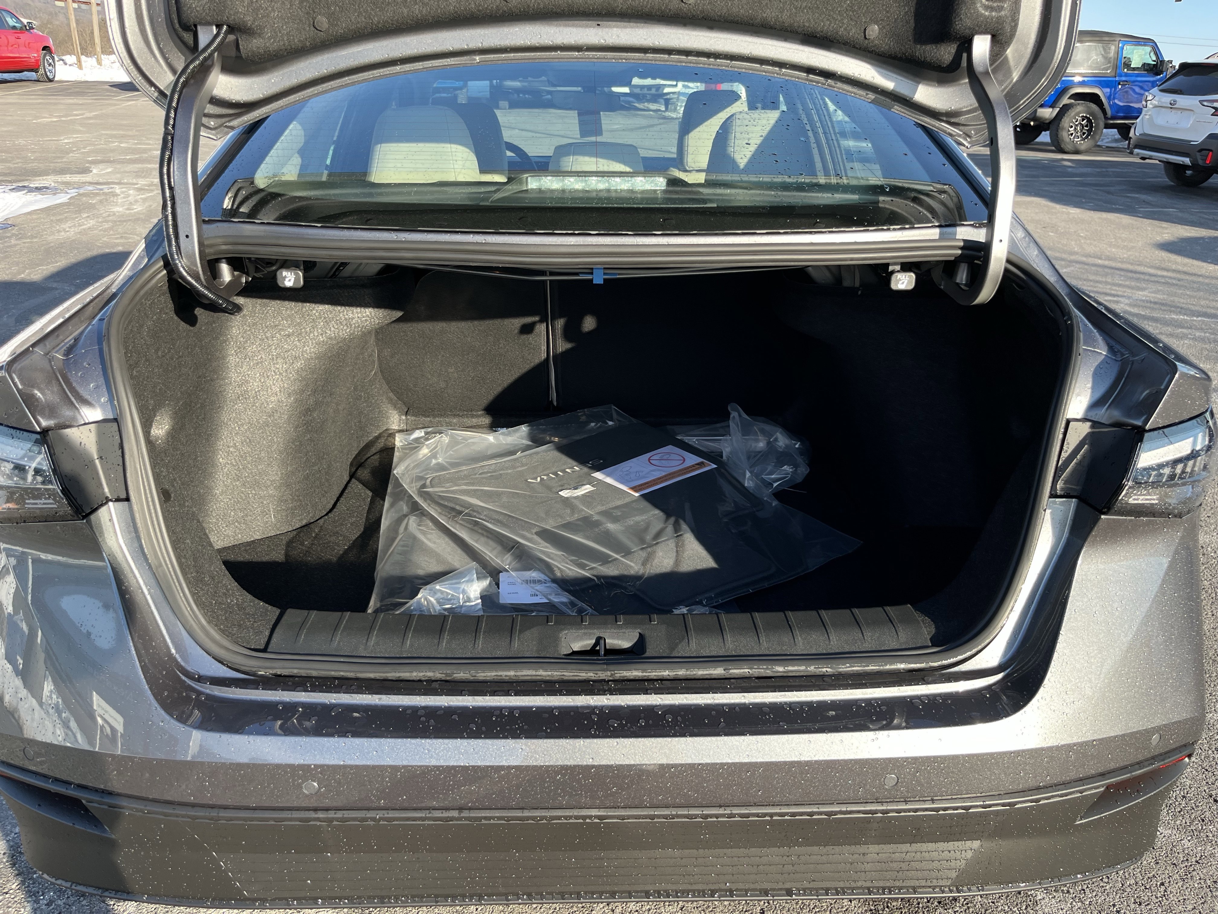 New 2026 Nissan Sentra SL w/ Floor Mat Package image 5