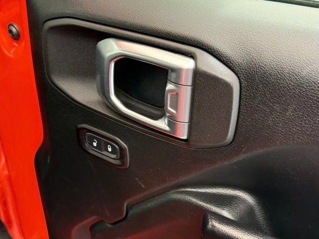 Used 2018 Jeep Wrangler Rubicon w/ Uconnect 4C Nav & Sound Group AWD/4WD image 26