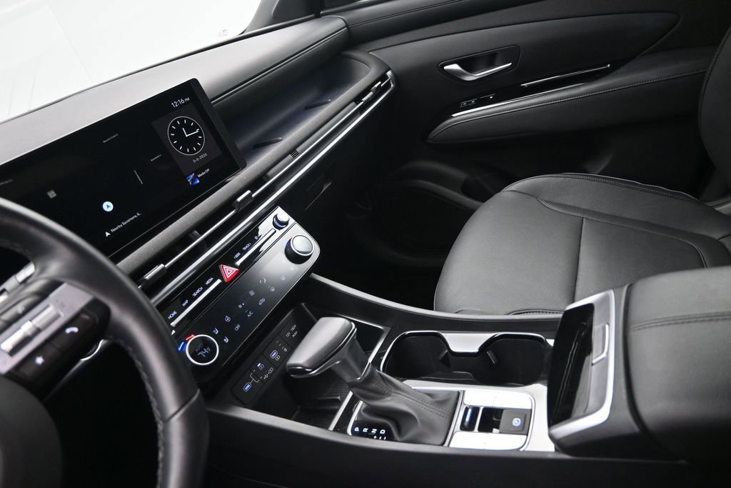 Certified 2025 Hyundai Santa Cruz Limited AWD/4WD image 19