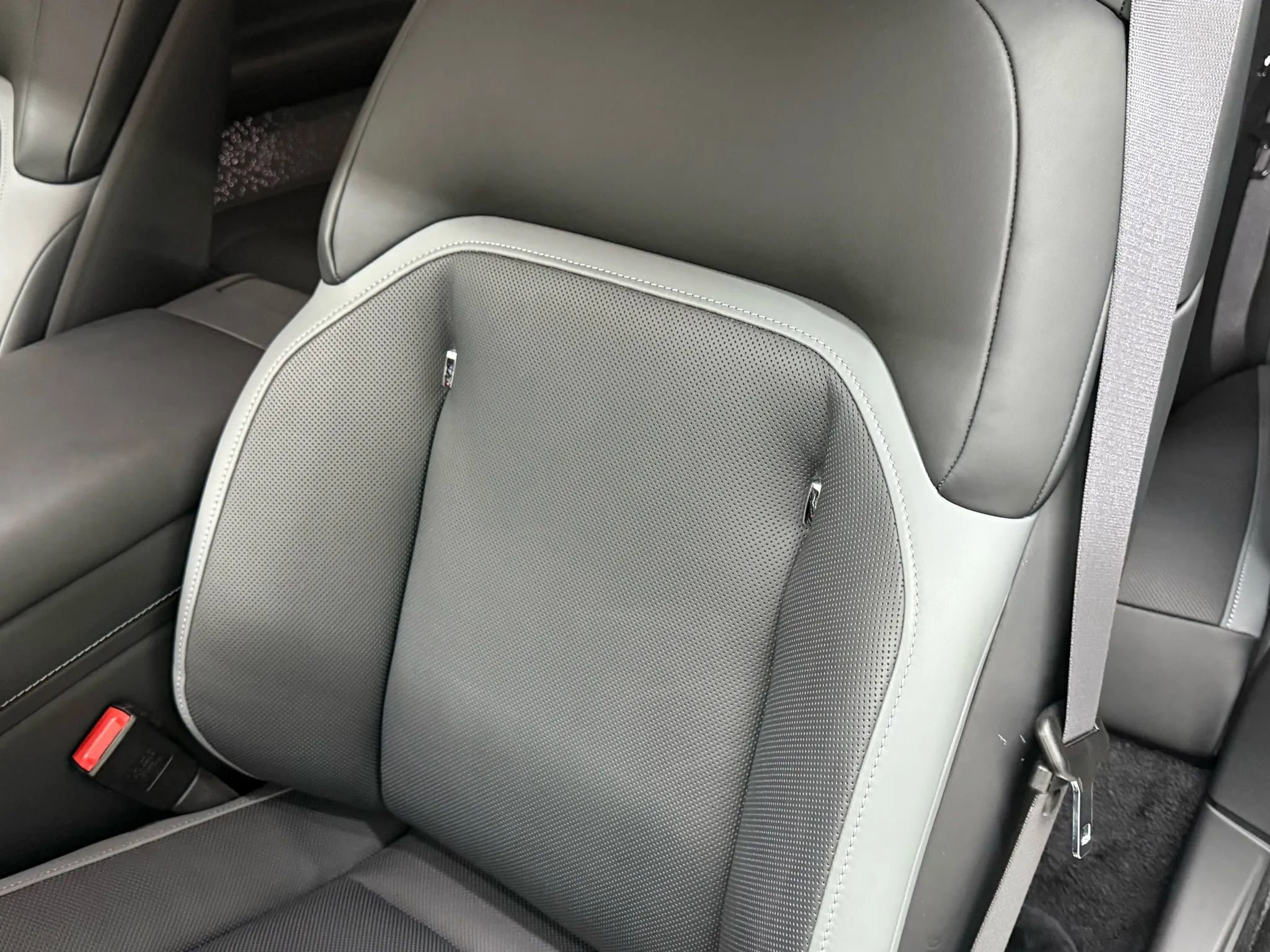 Used 2025 Rolls-Royce Spectre image 38