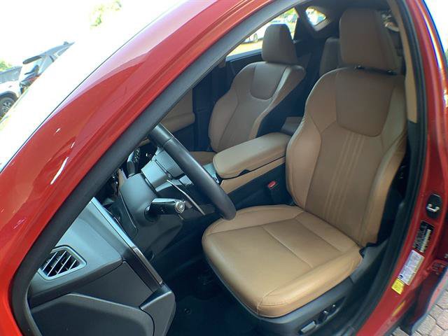 Certified 2025 Lexus NX 250 FWD w/ Accessory Package (P2) image 11