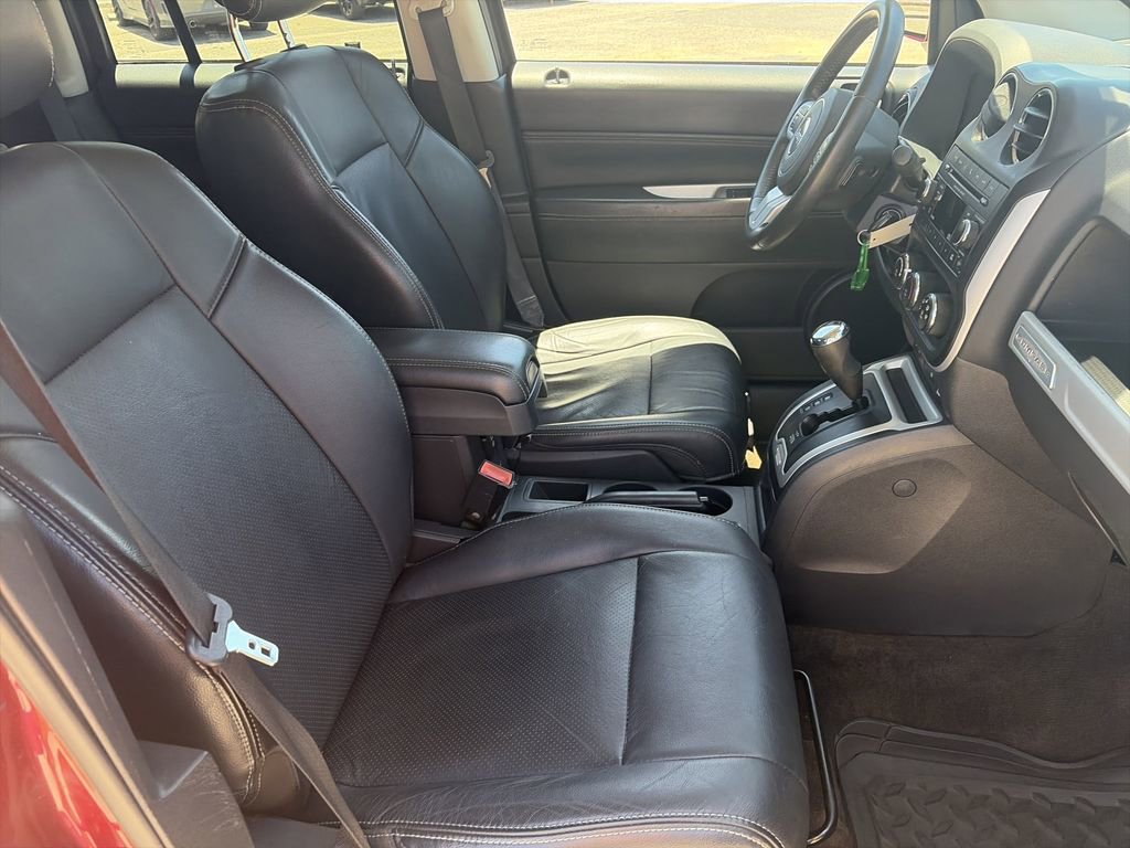 Used 2017 Jeep Compass High Altitude FWD image 30