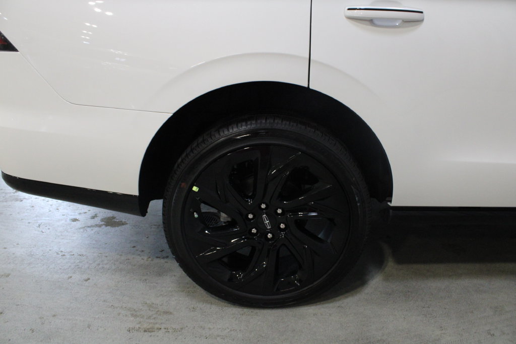 New 2027 Lincoln Navigator Black Label AWD/4WD image 24