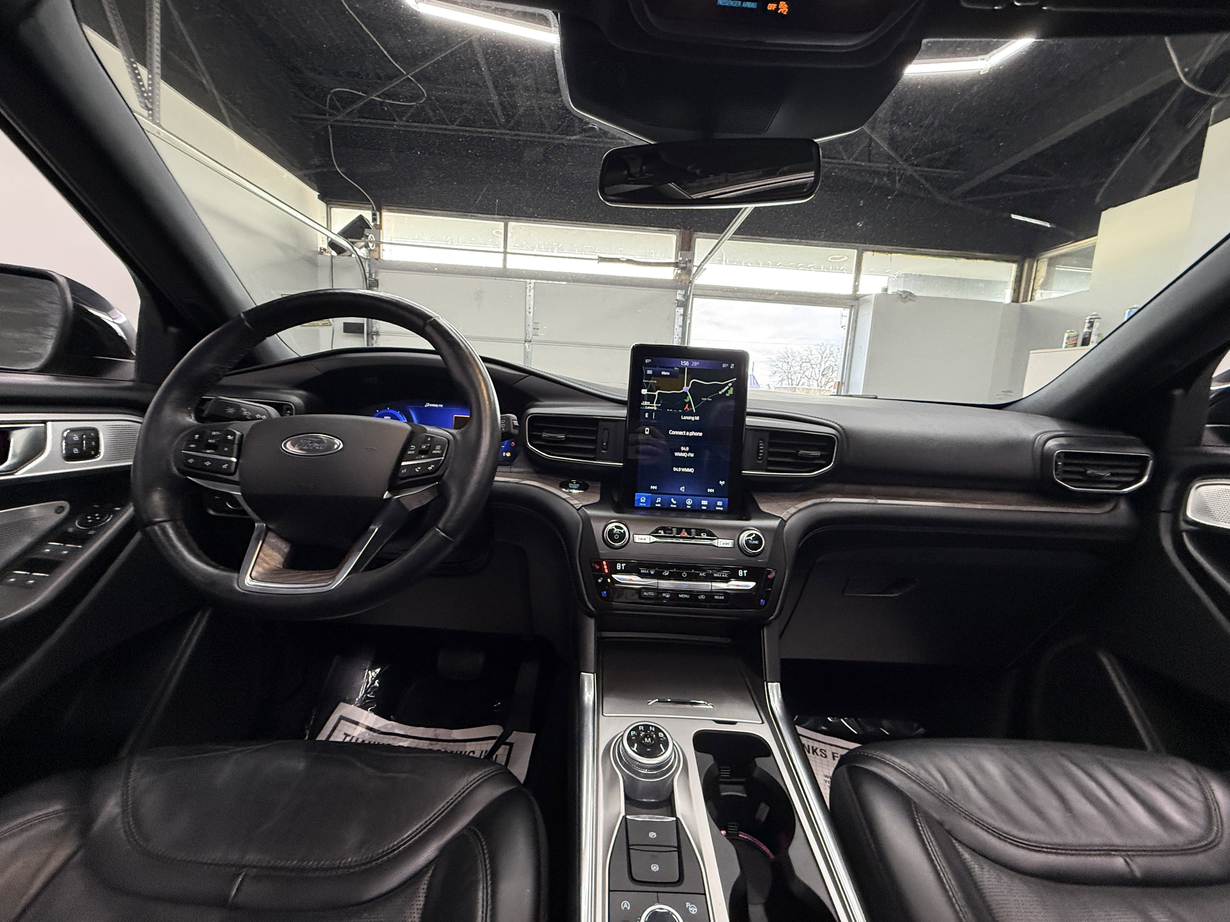 Used 2020 Ford Explorer Platinum image 15