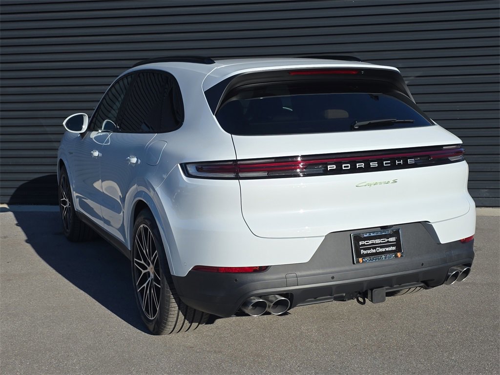New 2026 Porsche Cayenne S image 3