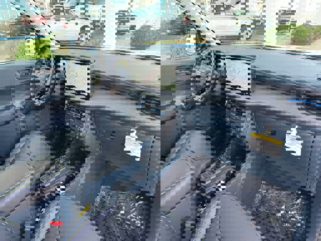 New 2025 Ford Maverick Lobo image 29