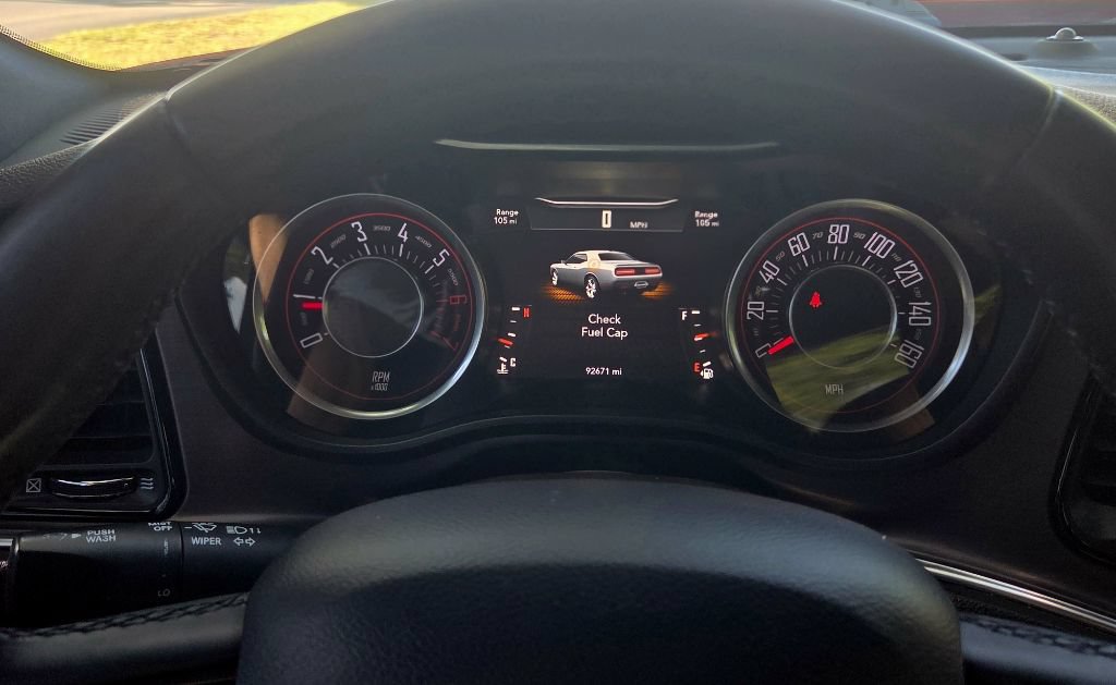Used 2016 Dodge Challenger R/T RWD image 11