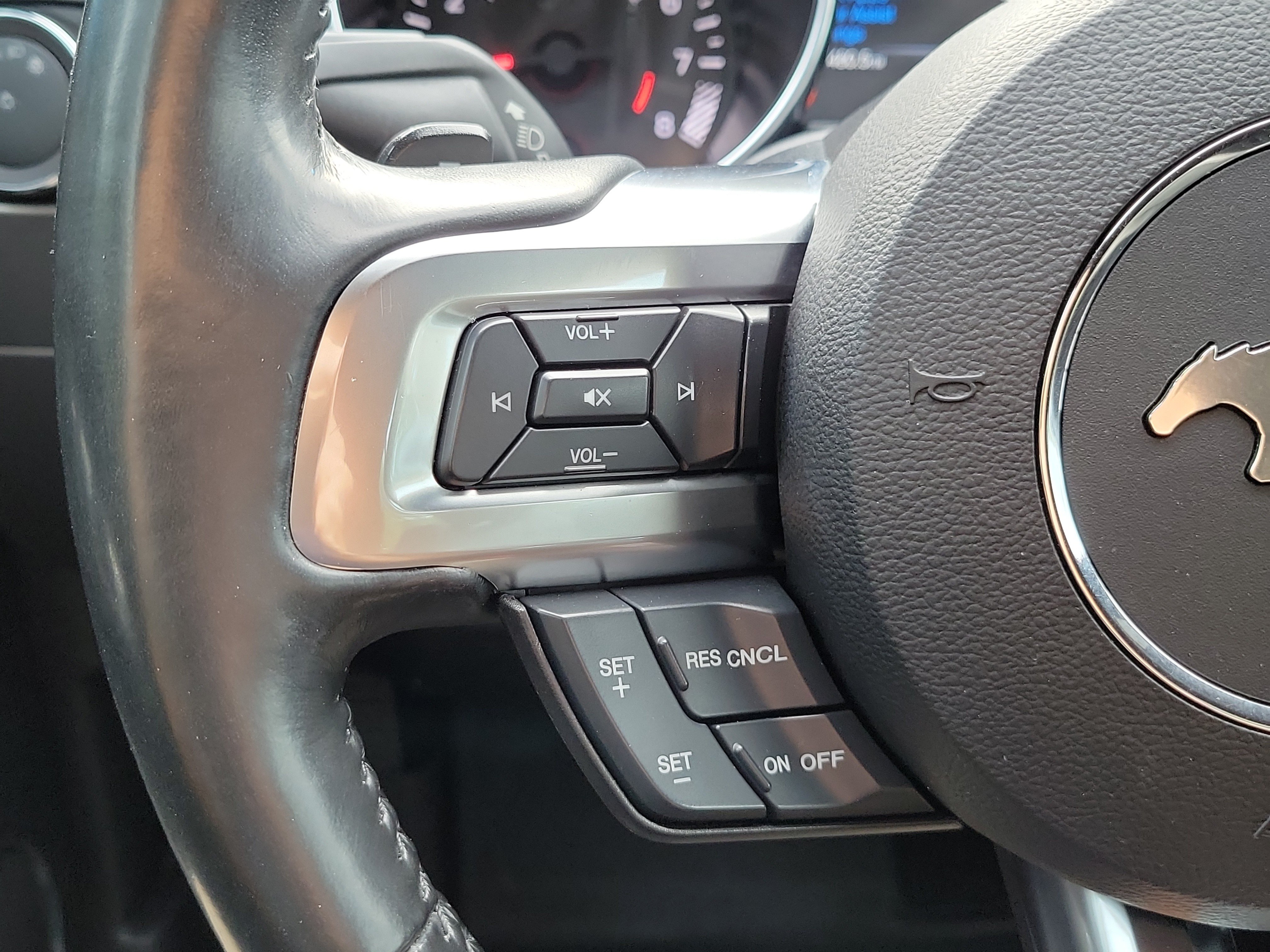 Used 2019 Ford Mustang GT Premium RWD image 19