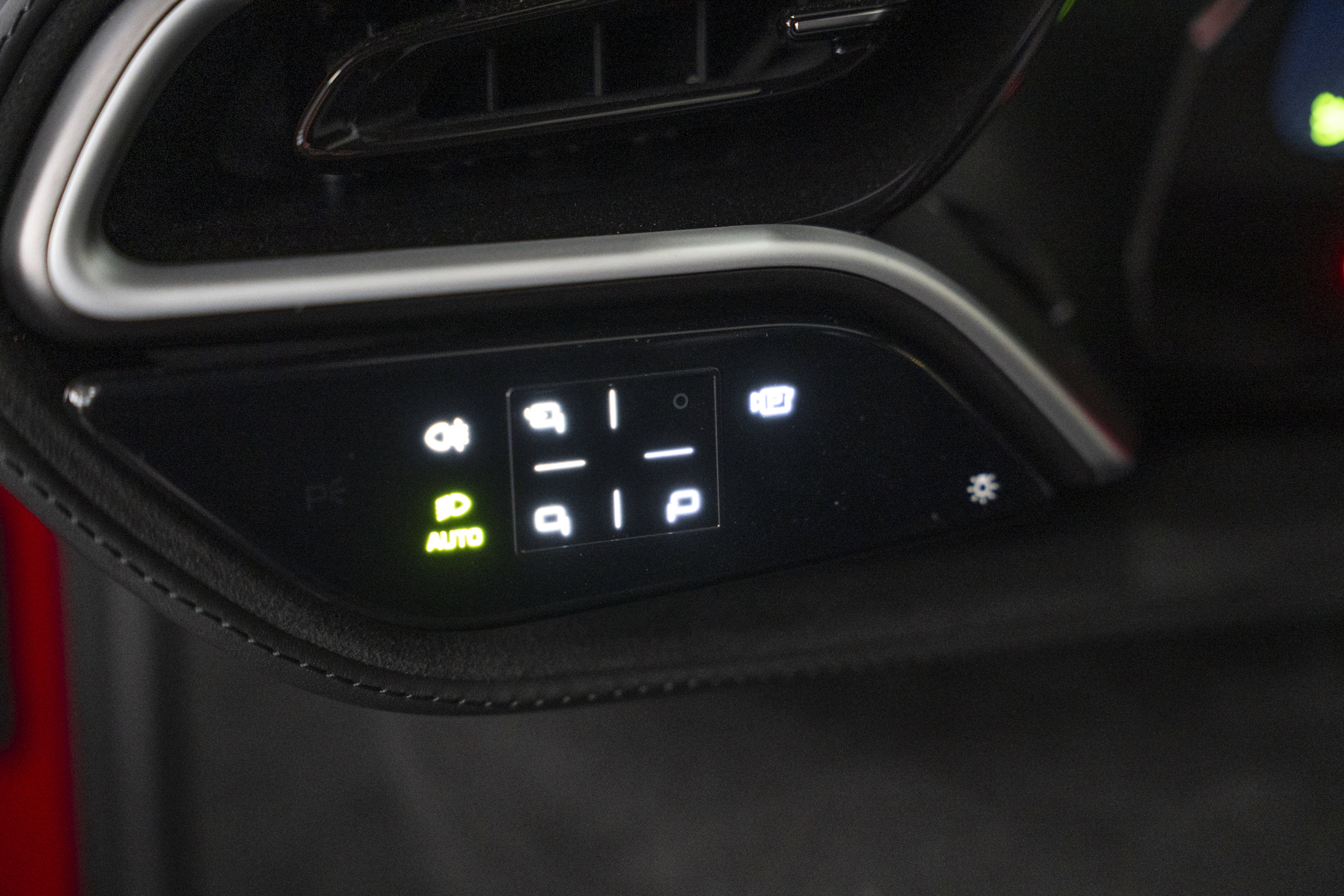 Used 2024 Ferrari 296 GTB image 33