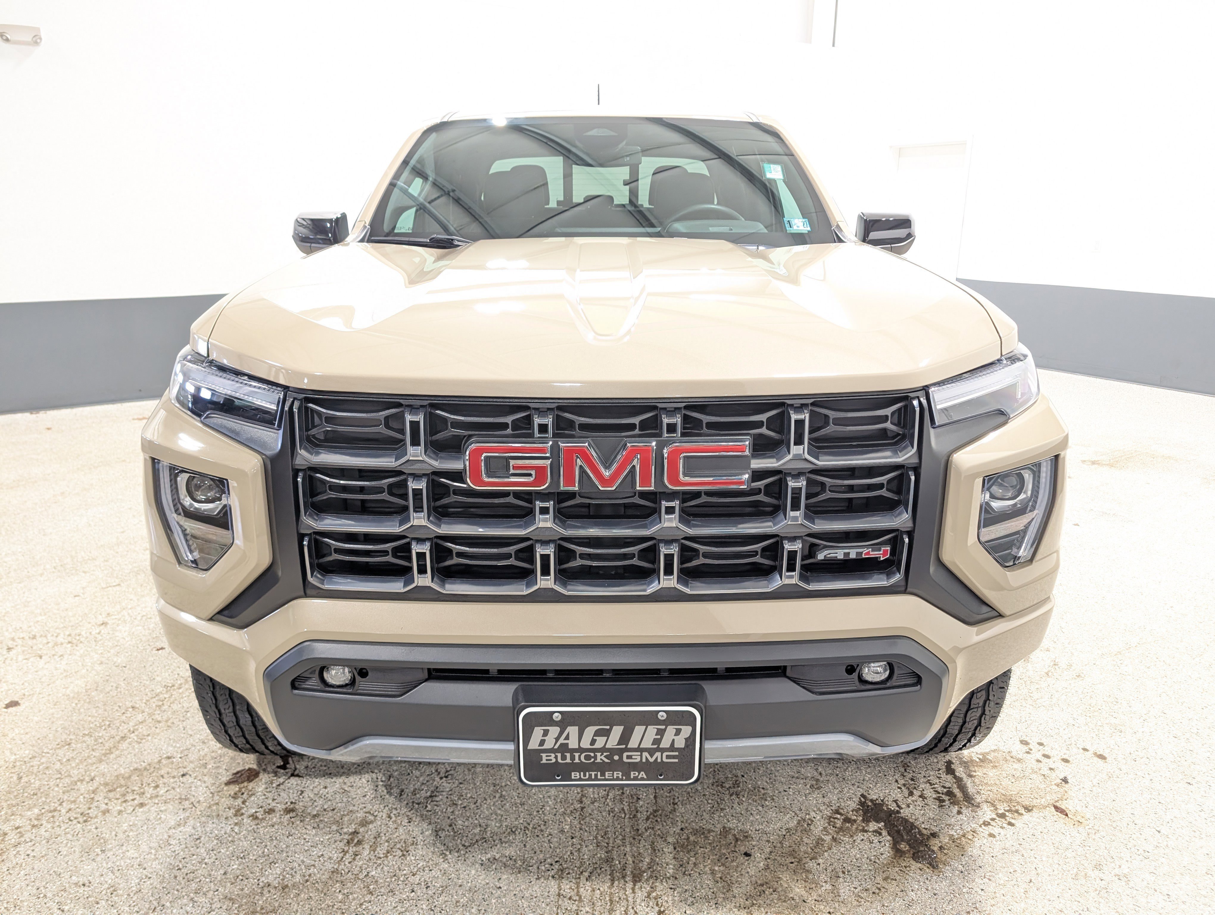 Used 2023 GMC Canyon AT4 w/ AT4 Premium Package image 8