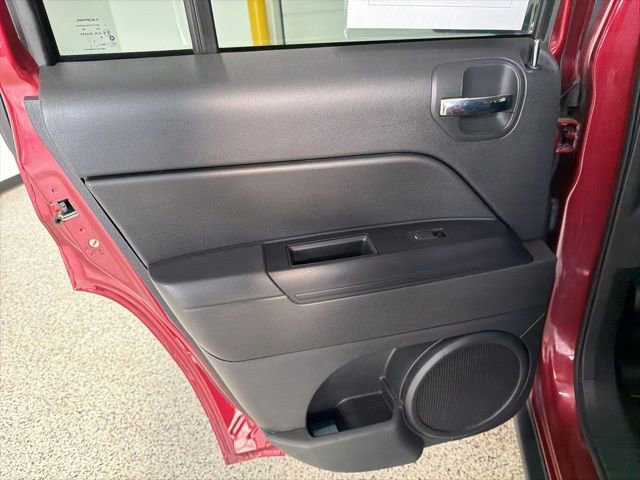 Used 2016 Jeep Patriot Latitude image 25