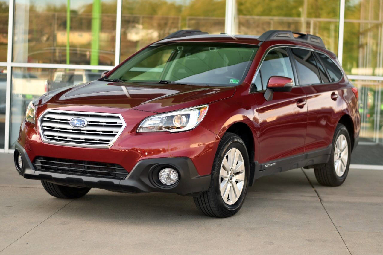 Used 2017 Subaru Outback 2.5i Premium image 3