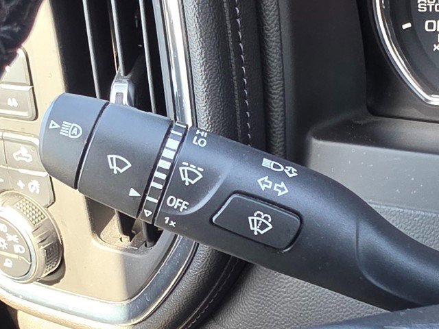 Used 2021 Chevrolet Silverado 1500 LTZ AWD/4WD image 40