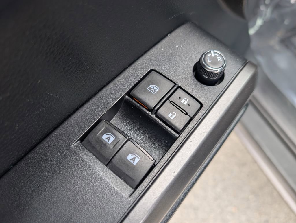 Used 2017 Toyota Tacoma TRD Sport image 14