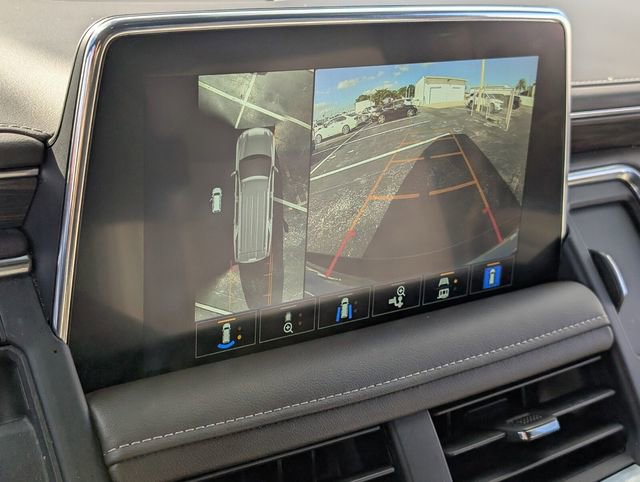 Used 2022 Chevrolet Suburban LT w/ Luxury Package image 20