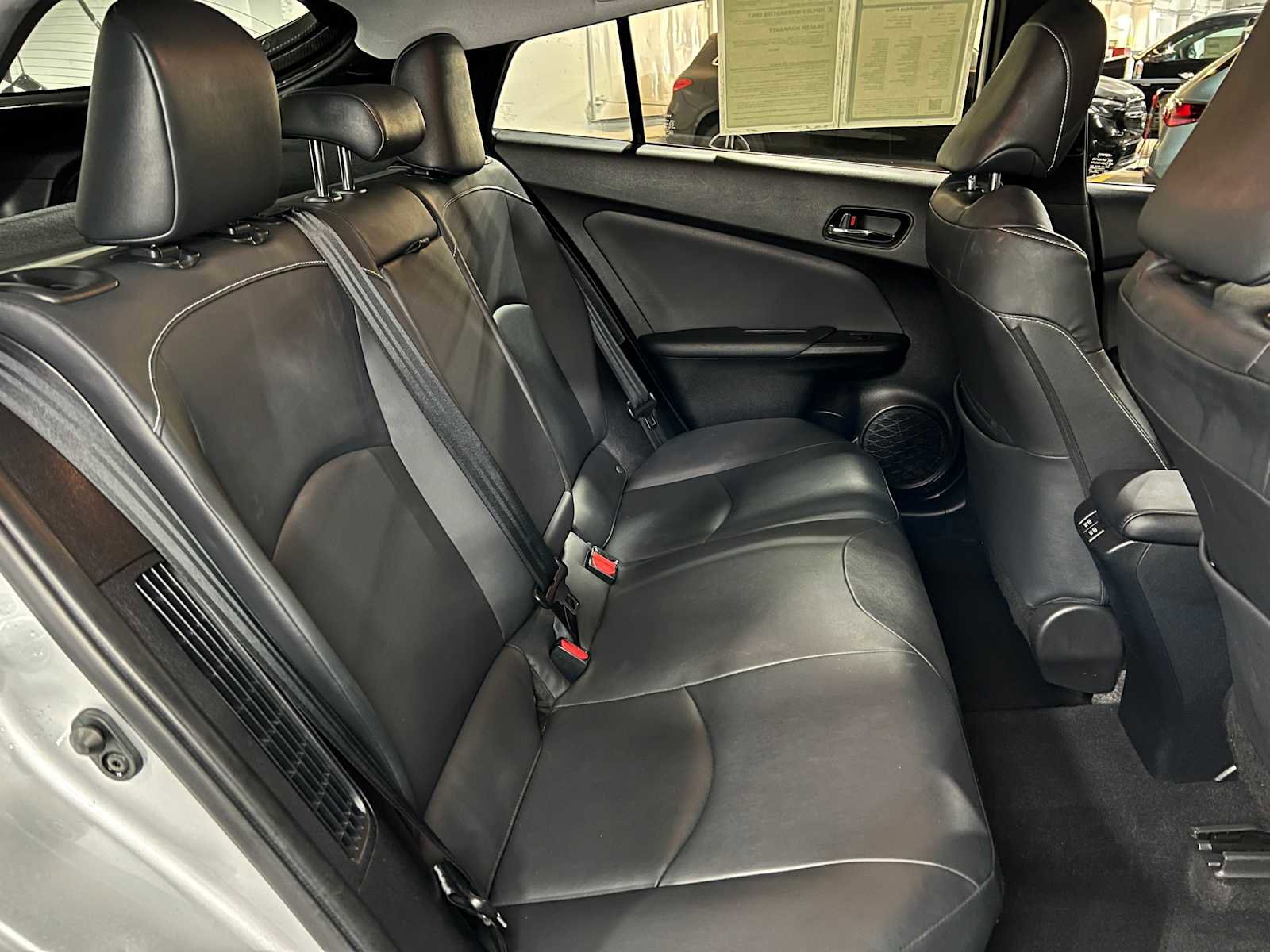 Used 2020 Toyota Prius Prime Limited image 13