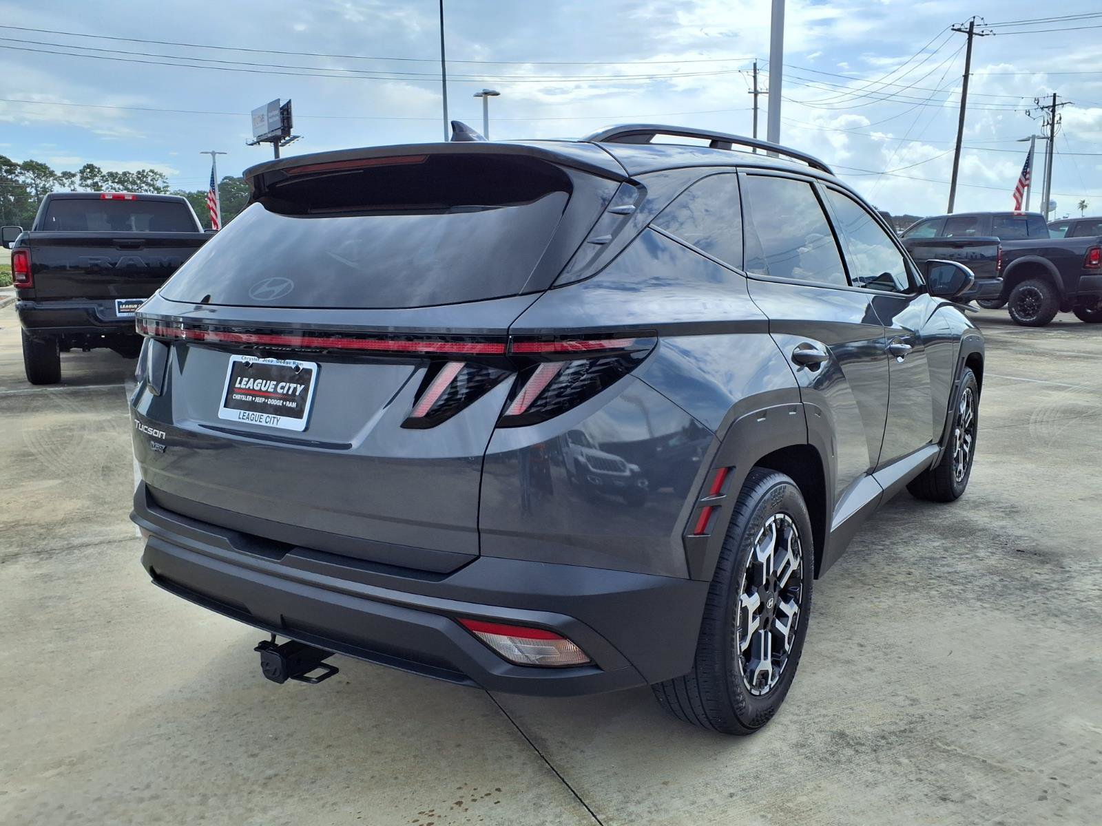 Used 2025 Hyundai Tucson XRT FWD image 2