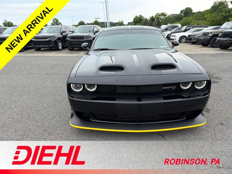 Used 2022 Dodge Challenger SRT Hellcat RWD video 2
