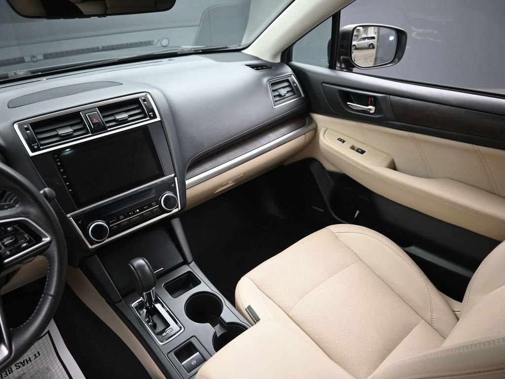 Used 2019 Subaru Outback 3.6R Limited image 14