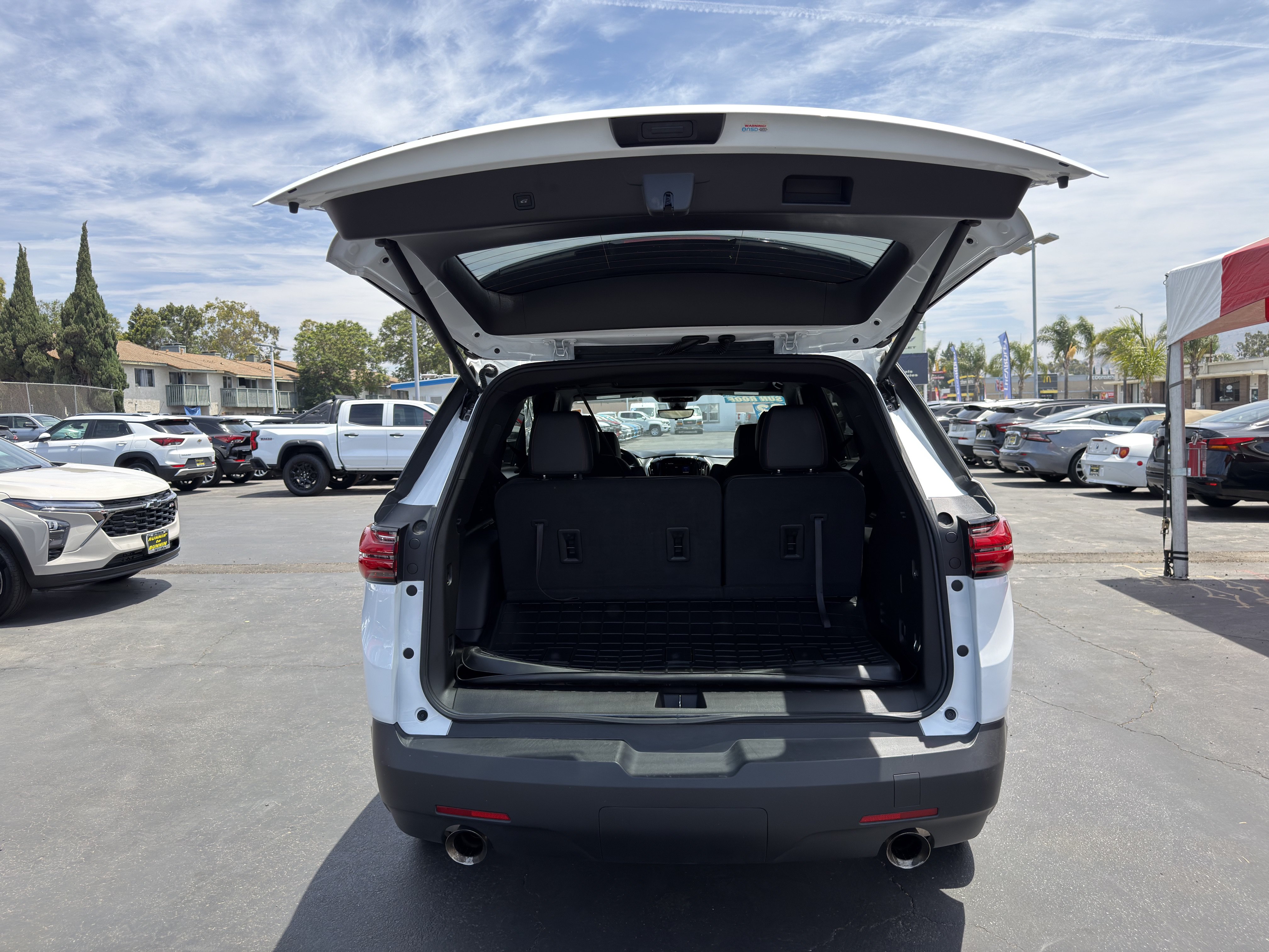 Used 2023 Chevrolet Traverse RS AWD/4WD image 15