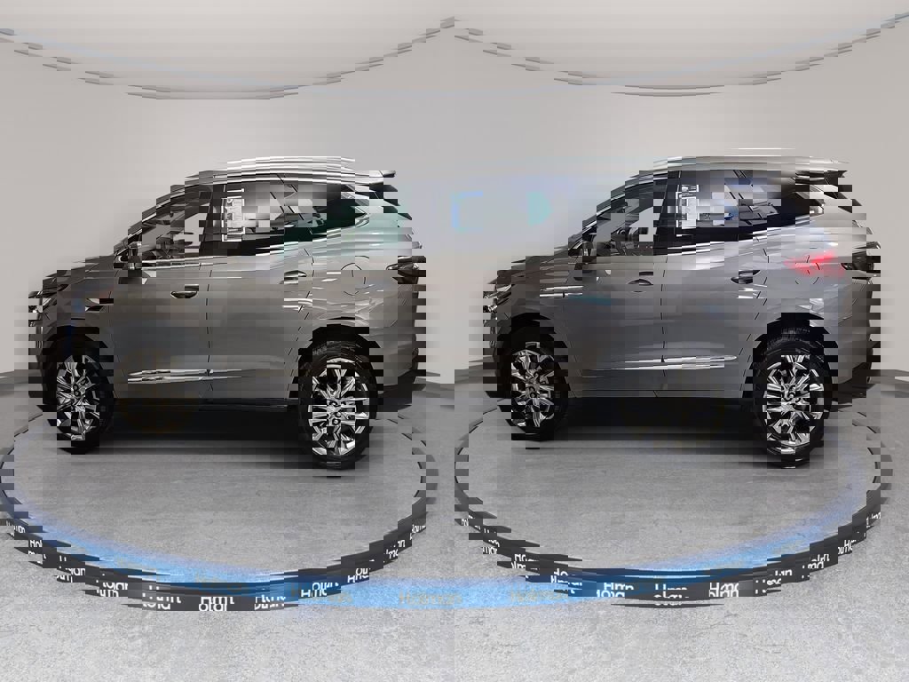 Used 2018 Buick Enclave Premium w/ Experience Buick Package image 9