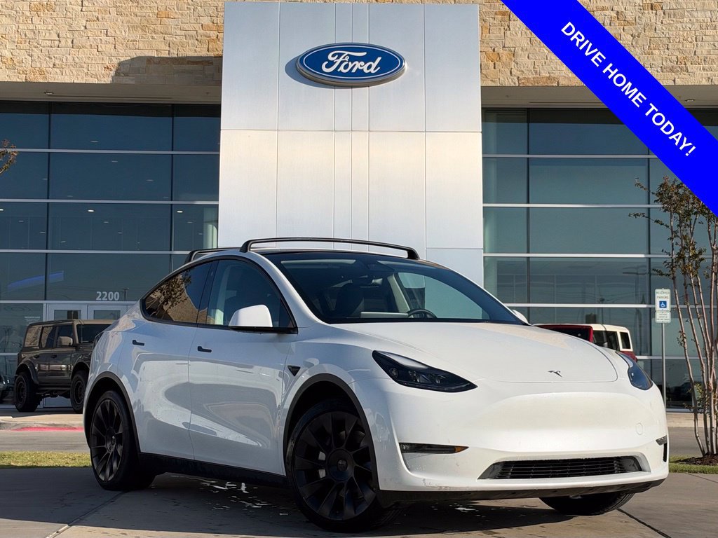 Used 2023 Tesla Model Y Long Range AWD/4WD image 1