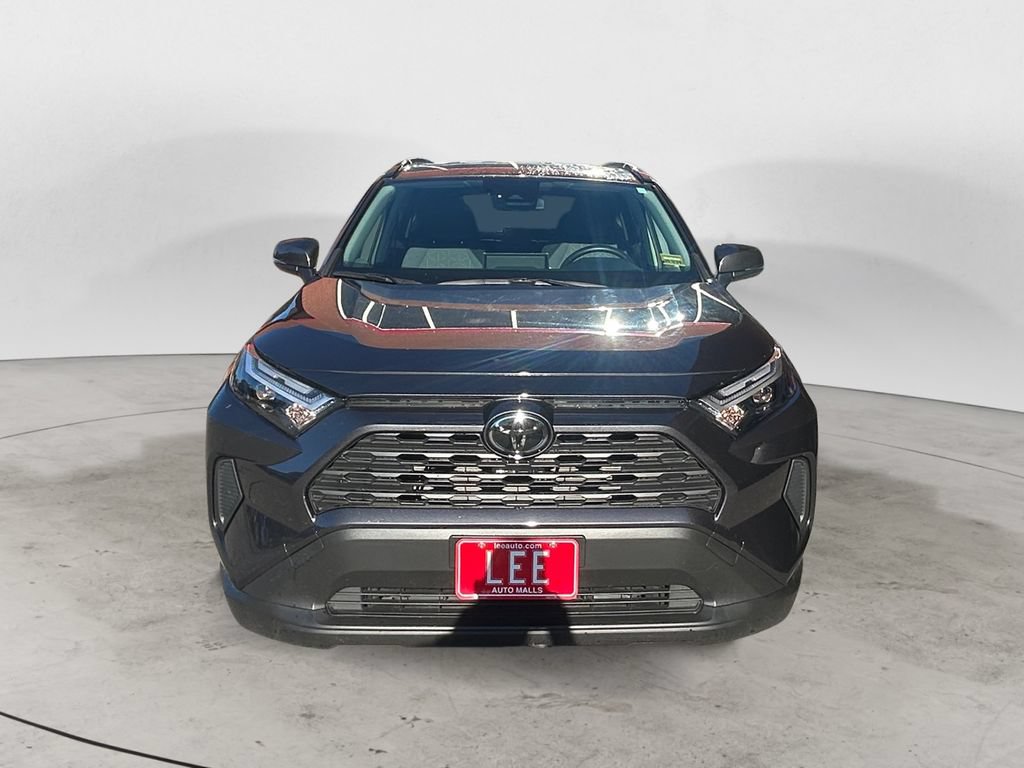 Used 2025 Toyota RAV4 XLE w/ Weather Package AWD/4WD image 8