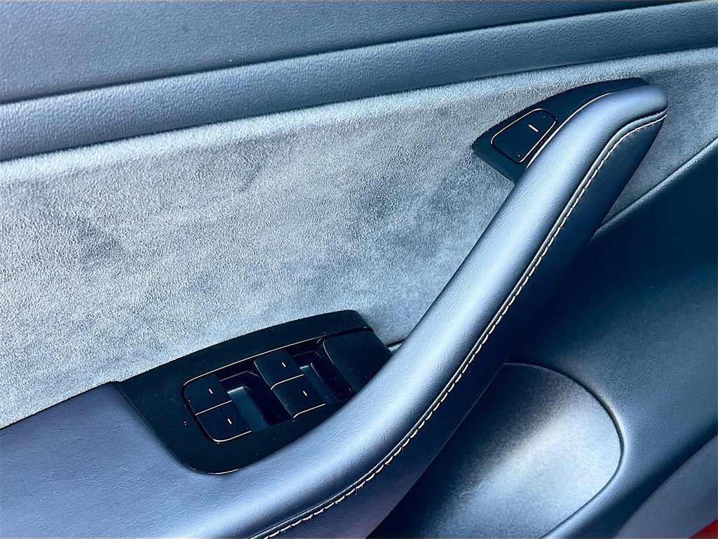 Used 2018 Tesla Model 3 Long Range image 16