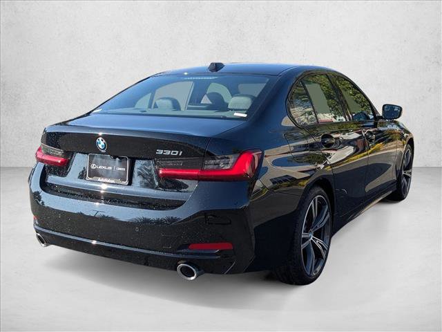 Used 2023 BMW 330i Sedan w/ Premium Package image 5