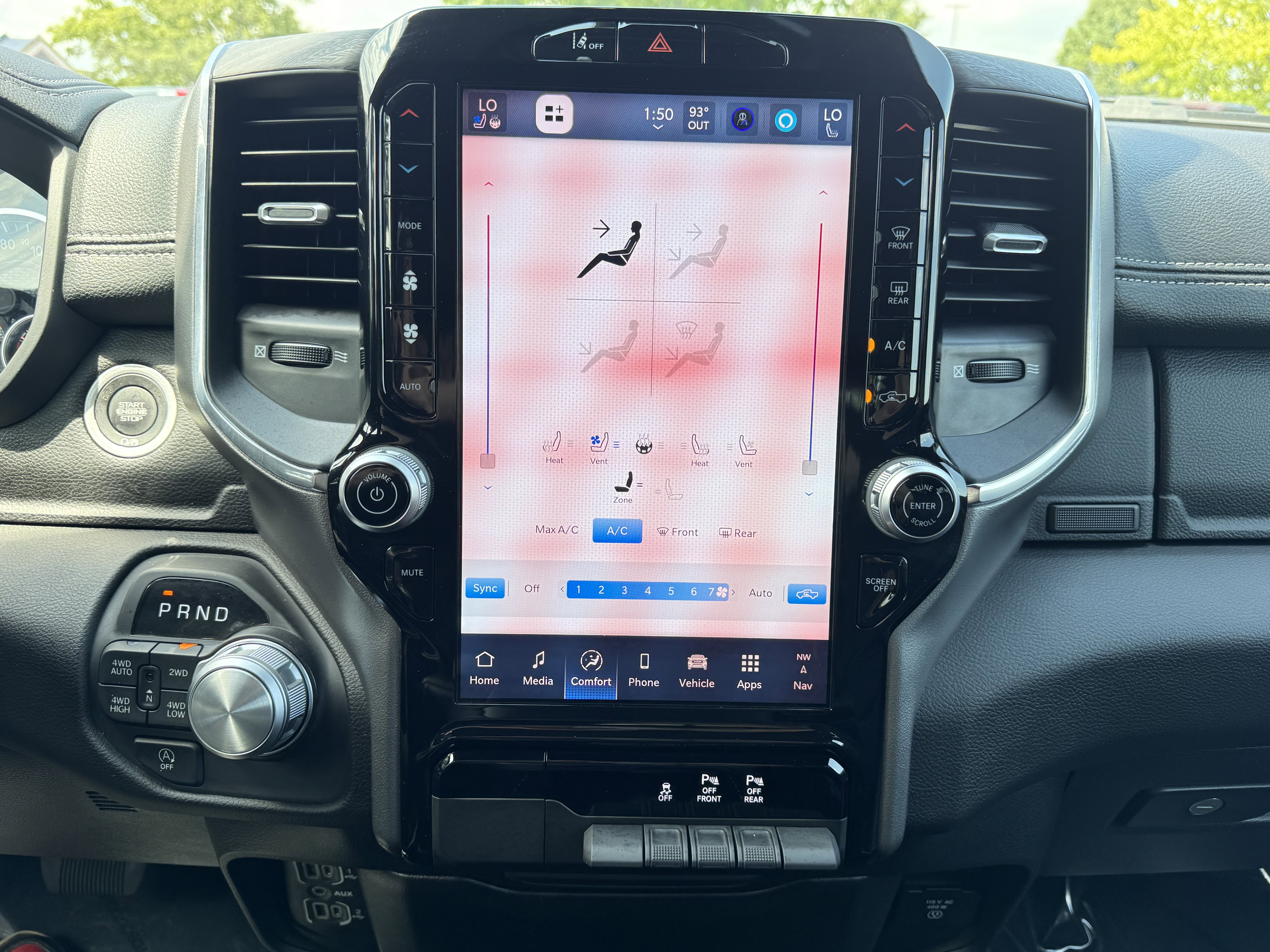 Used 2025 RAM 1500 Laramie image 23