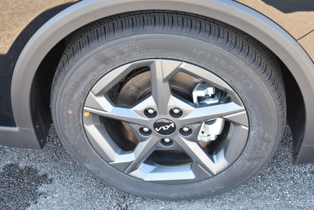 New 2026 Kia K4 LXS image 12