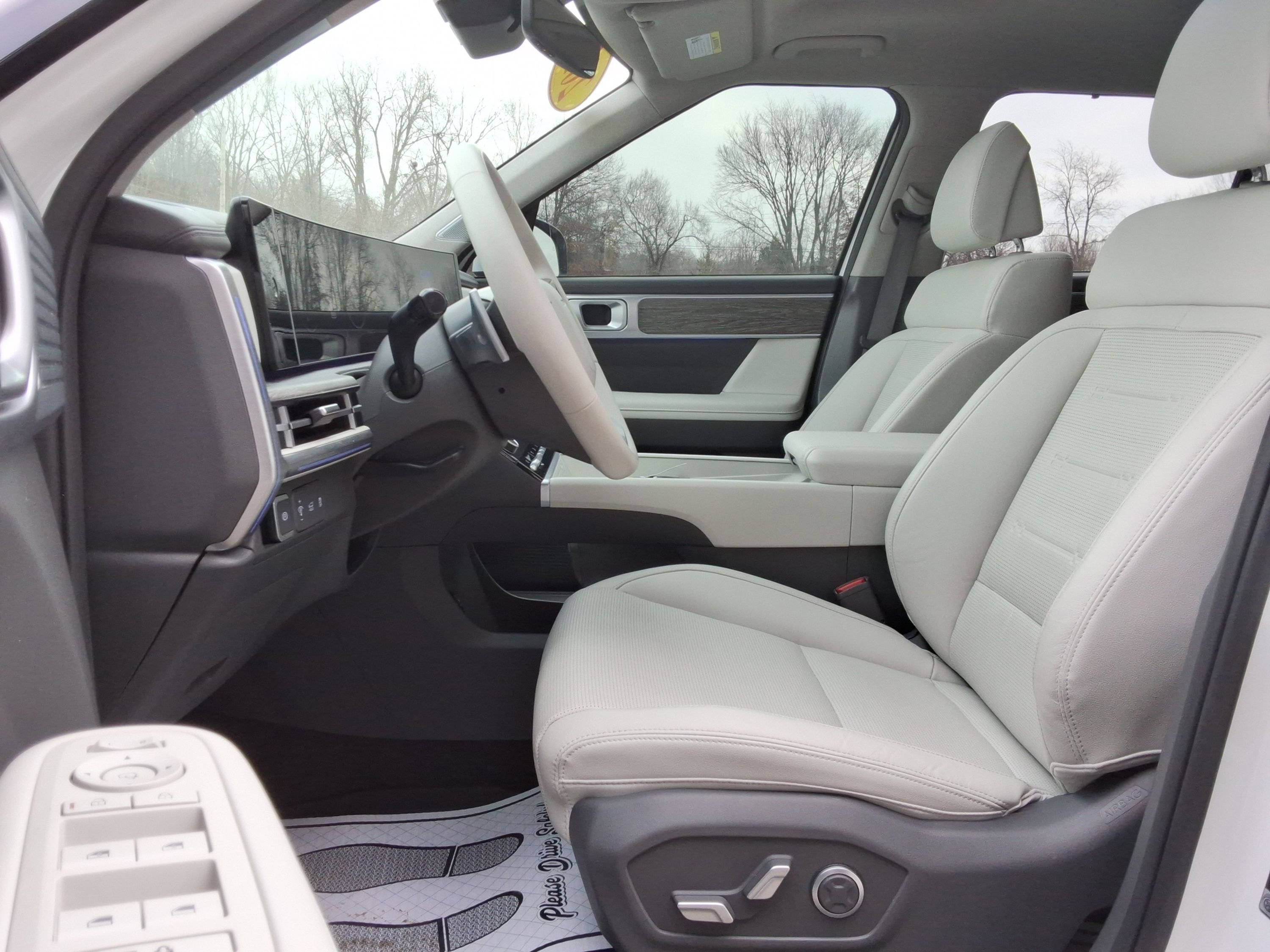 Used 2025 Hyundai Santa Fe Limited image 28