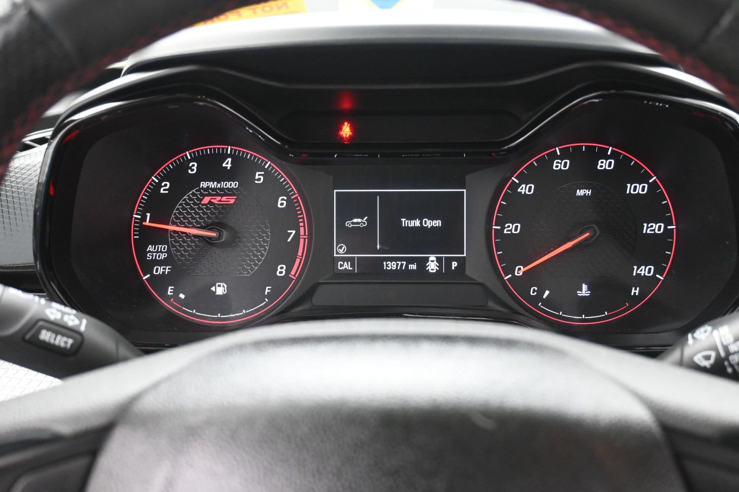 Used 2025 Chevrolet Trax RS w/ Sunroof Package FWD image 25