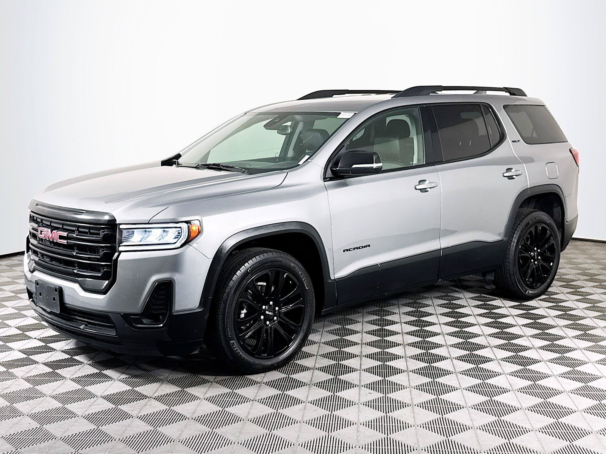 Used 2023 GMC Acadia SLT w/ Elevation Edition FWD image 4
