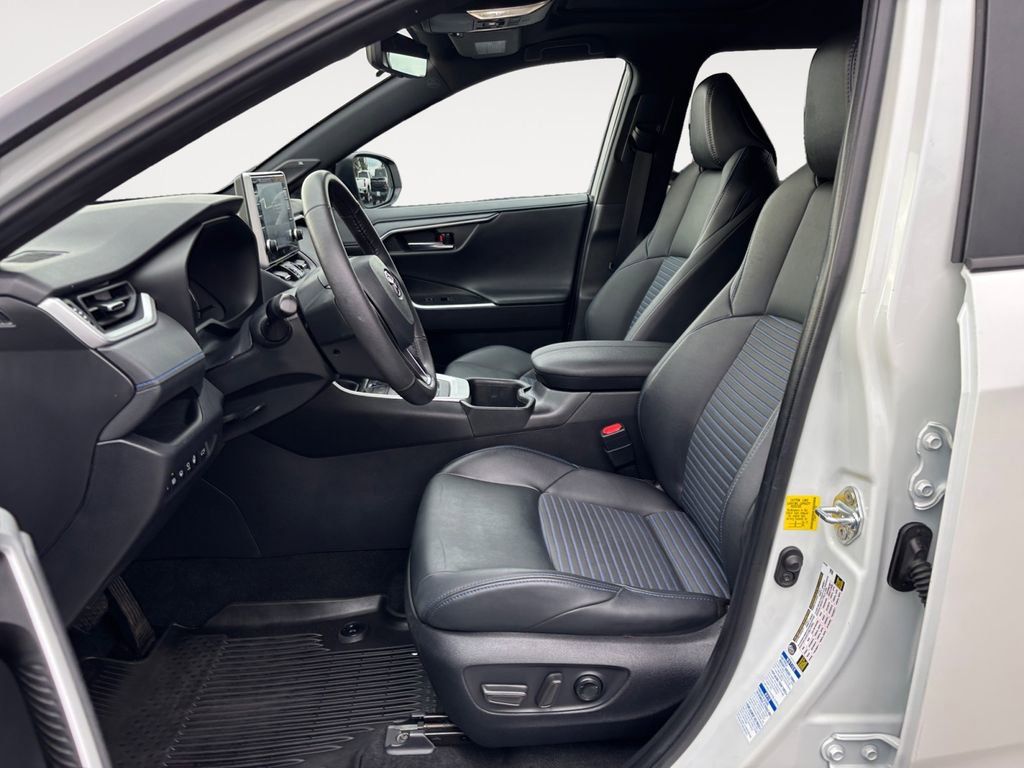 Used 2022 Toyota RAV4 XSE image 16