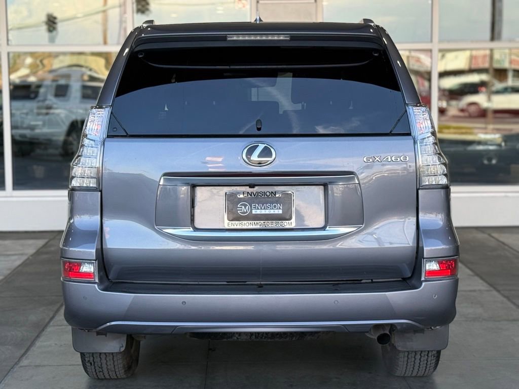 Used 2023 Lexus GX 460 Premium w/ Premium Package image 11